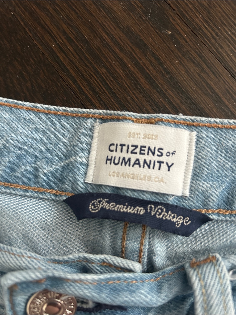 Citizens Of Humanity Light Wash Emery Crop Jeans - Picture 2 of 5